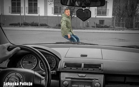 Интерет магазин Dress-up, Włącz myślenie – piesi są wszędzie Интерет магазин Dress-up, Włącz myślenie – piesi są wszędzie